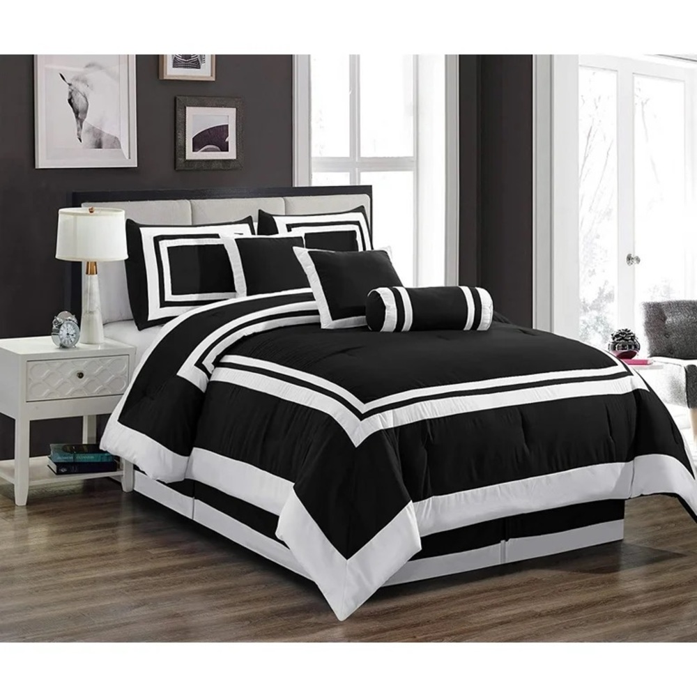 Elegant Black and White Bedding Set